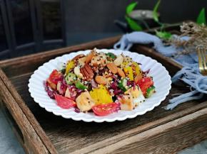 健康低脂的沙拉。