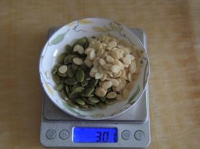 称好瓜子。