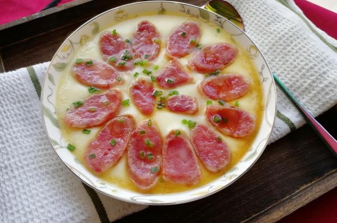 腊肠蒸蛋