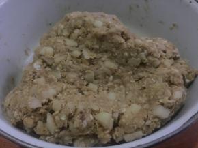 揉成无干粉面团；