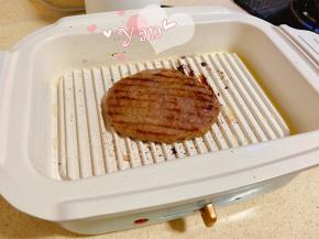 再翻面煎2-3分钟即可。