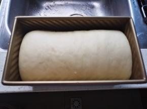 放烤箱发酵至9分满