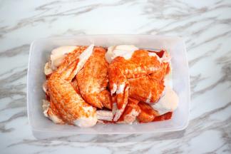 倒入奥尔良烤料