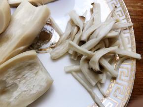 杏鲍菇凉透后撕成丝