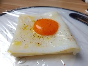 吐司一片、加糖心蛋。