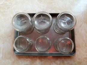 装酸奶的布丁瓶用开水烫5分钟倒扣沥干水分