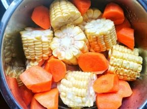 加胡萝卜。