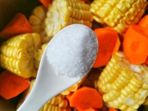 加入一大勺盐，一勺醋，开吃喽！