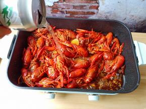 加啤酒一罐（250ml就可以）