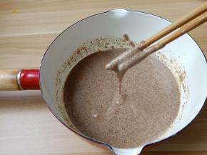 搅拌到筷子提起可以拉丝即可（太稀的话，华夫饼成品样子不好看）