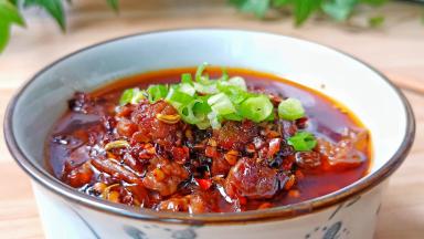 牛肉酱拌饭一样是美味佳肴。