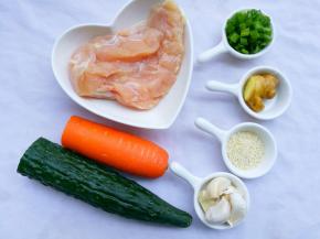 准备好所有食材。