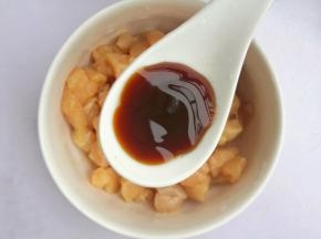 一勺蚝油。