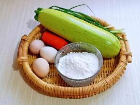 准备食材，所有食材的量可以根据需求增减。