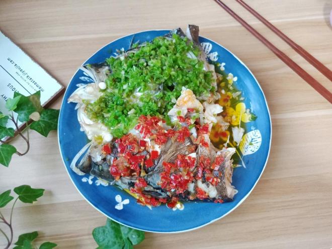 简易版的剁椒鱼头