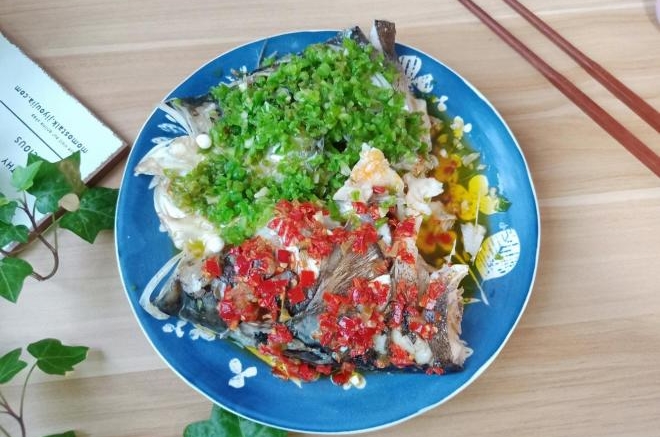 简易版的剁椒鱼头