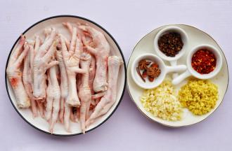 准备好所有食材。