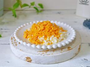 真的有螃蟹味耶～全家抢着吃。