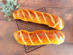 放入预热好的烤箱上下火170度烤40分钟
上色满意后注意加盖锡纸