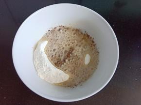 倒入热油搅拌均匀