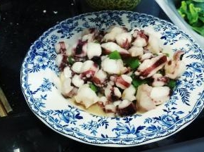 盛出倒掉汁水备用