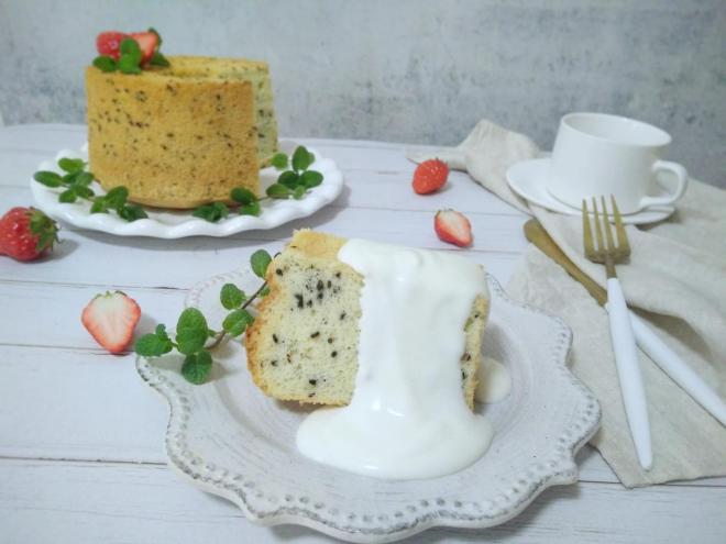 黑芝麻酸奶蛋糕