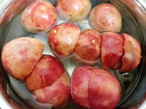 放入清水里漂洗干净