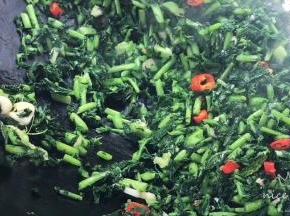 翻炒均匀至入味