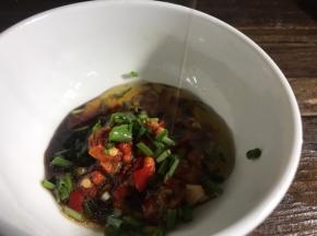 加入所有的调料混合均匀