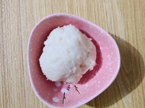 老面和烫种提前一天制作好放冰箱冷藏。