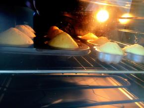 180度，下层烘烤18分钟左右。