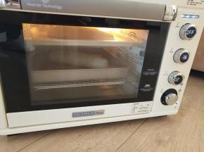 10、放入柏翠5400烤箱，启动发酵功能，温度36度，发酵到2倍大。我大概发了40分钟。
。