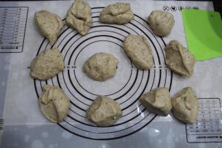 均匀分成12份。