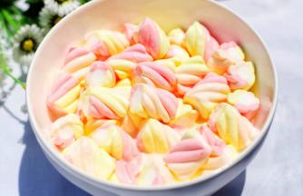 倒入棉花糖中。