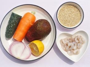 准备好所有食材。