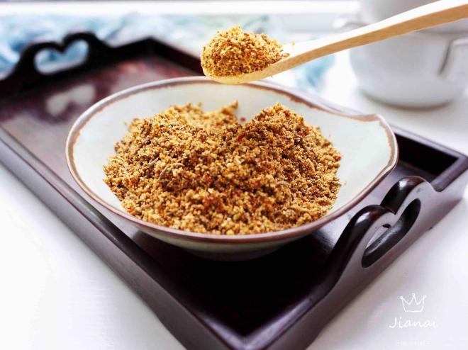 烤肉店的秘制香辣孜然味蘸料