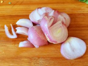 毛葱切厚片