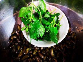 金不换洗净，它是这道菜点金之笔