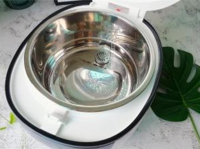 备个养生煲，内胆跟电饭煲不一样，熬煮出来的米粥特别香糯。