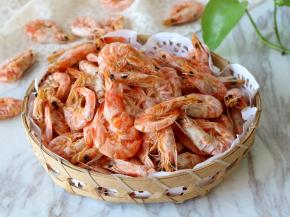 要是家里没有烤箱，有太阳的话，可以放阳光下晒1-2天