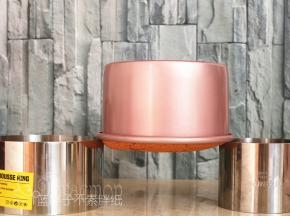 出炉后震两下，倒扣放凉。