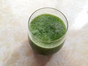 第一次尝试喝黄瓜汁，还挺好喝的