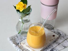 每天给自己来一杯果汁，心情美美的