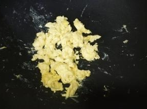 炒均匀盛出备用