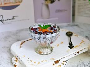 闷热的天气来一份鲜芋仙吧！