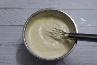 由下往上翻拌均匀