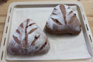 出炉，冷却网上冷却后密封保存