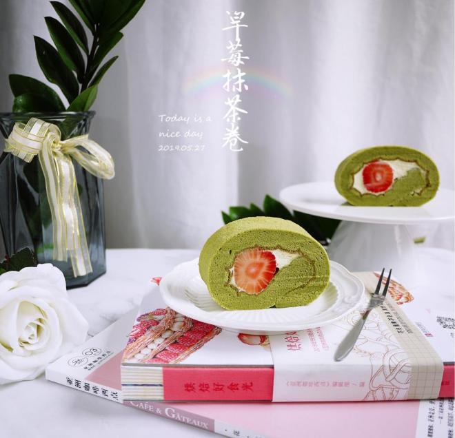 草莓抹茶卷