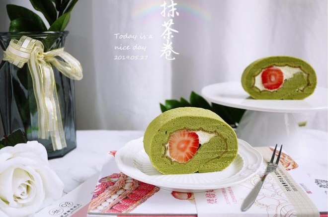 草莓抹茶卷