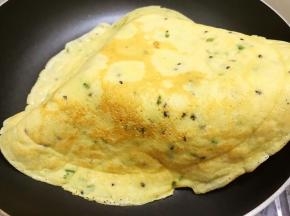 用铲子铲出来切块